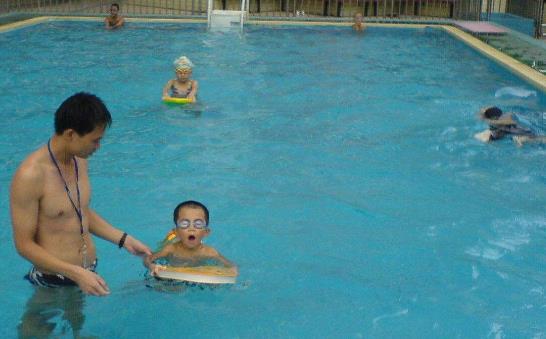 泳池中广州消毒剂可能会导致的疾病